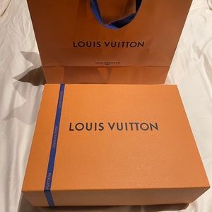 Louis Vuitton shopping bag and box , mint condition